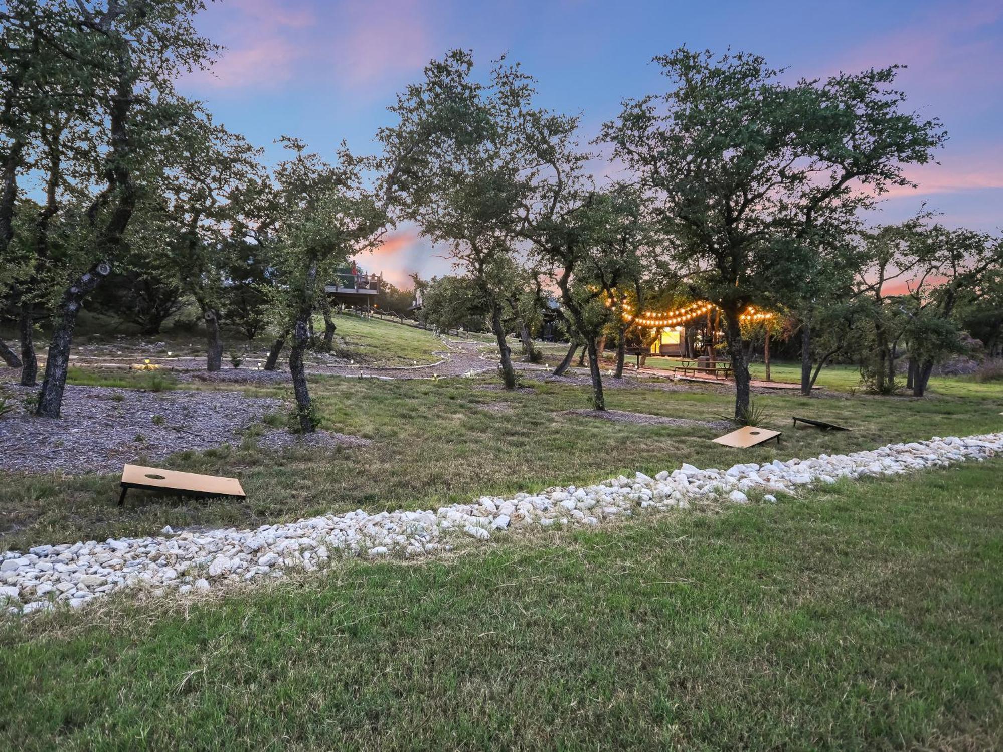Udoscape Eco-Glamping Resorts Lago Vista Екстер'єр фото
